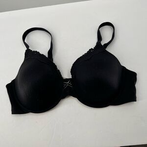 Maidenform Bra Black 40C T Shirt Padded Comfortable Underwire 021895 Lace Detail